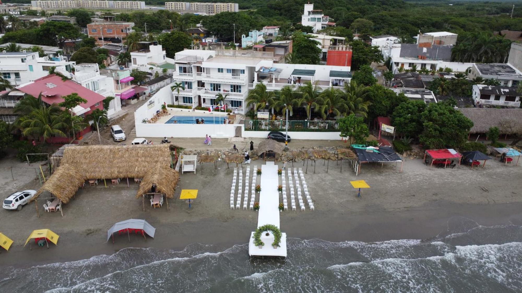 Hotel 3 Banderas Manzanillo Del Mar — Fotos 1